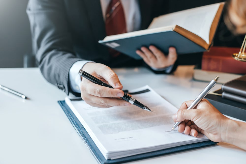 Arbeidskundige keurt zieke 60-plusser