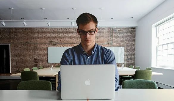 Over de nadelen van thuiswerken gesproken