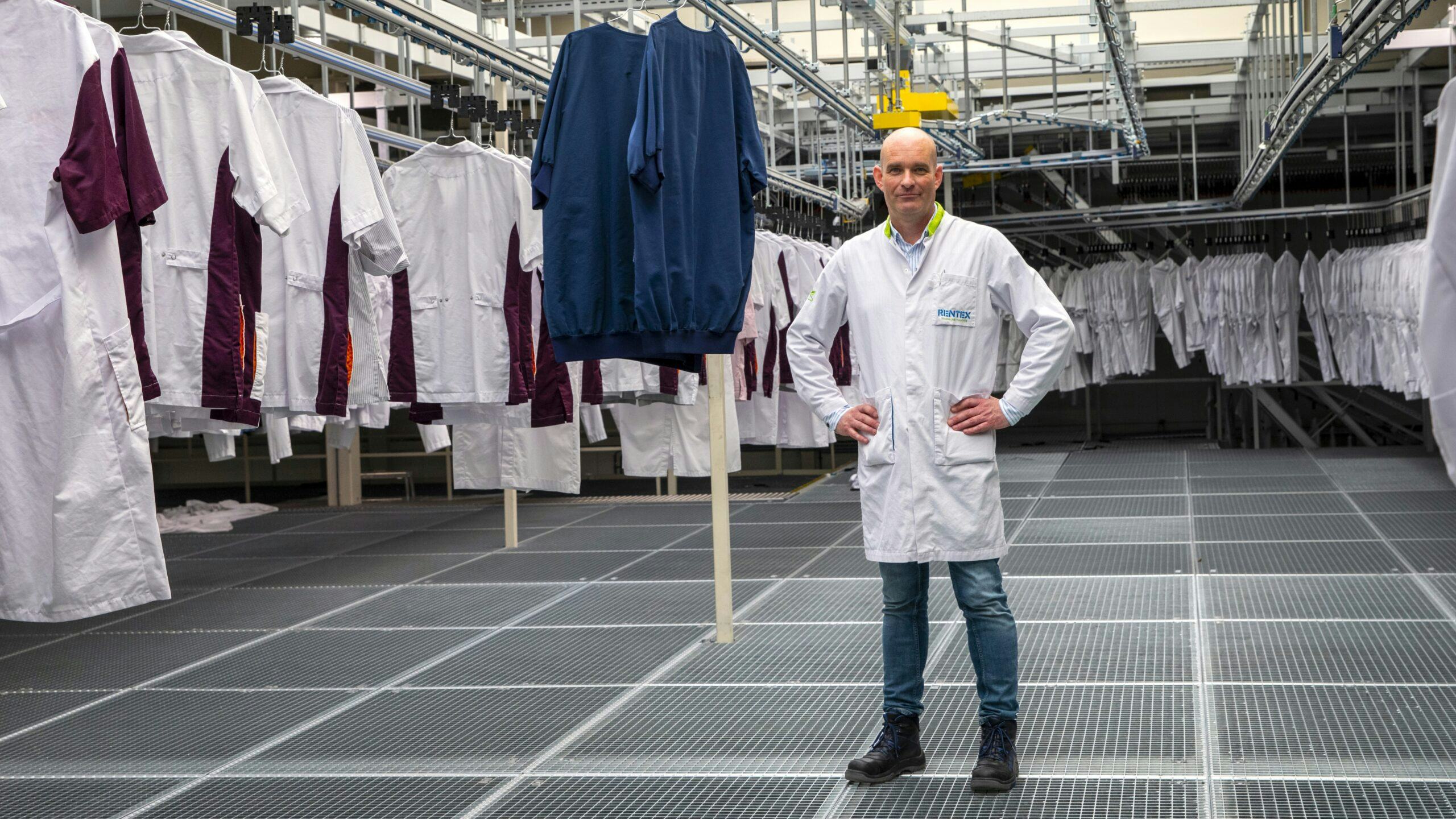 Jelco van der Duim, lid ondernemingsraad van wasserij Rentex.