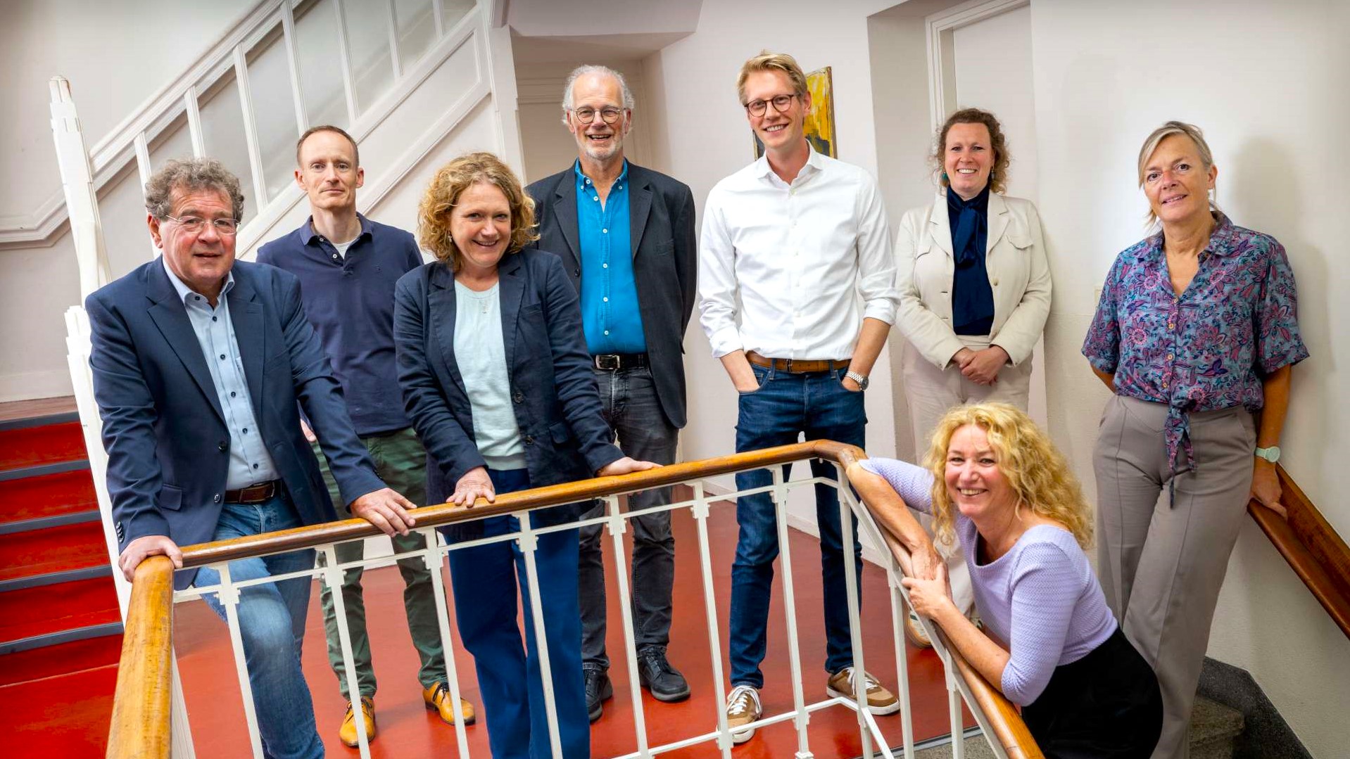 (Een deel van) Het team van Sprengers. Vlnr: Suzanne Broens, Gabi Stouthart, Rudi van der Stege, Jasper de Waard, Loe Sprengers, Dennis Schwartz, Annette Terpstra en Pauline Burger. Foto: Koos Groenwold.