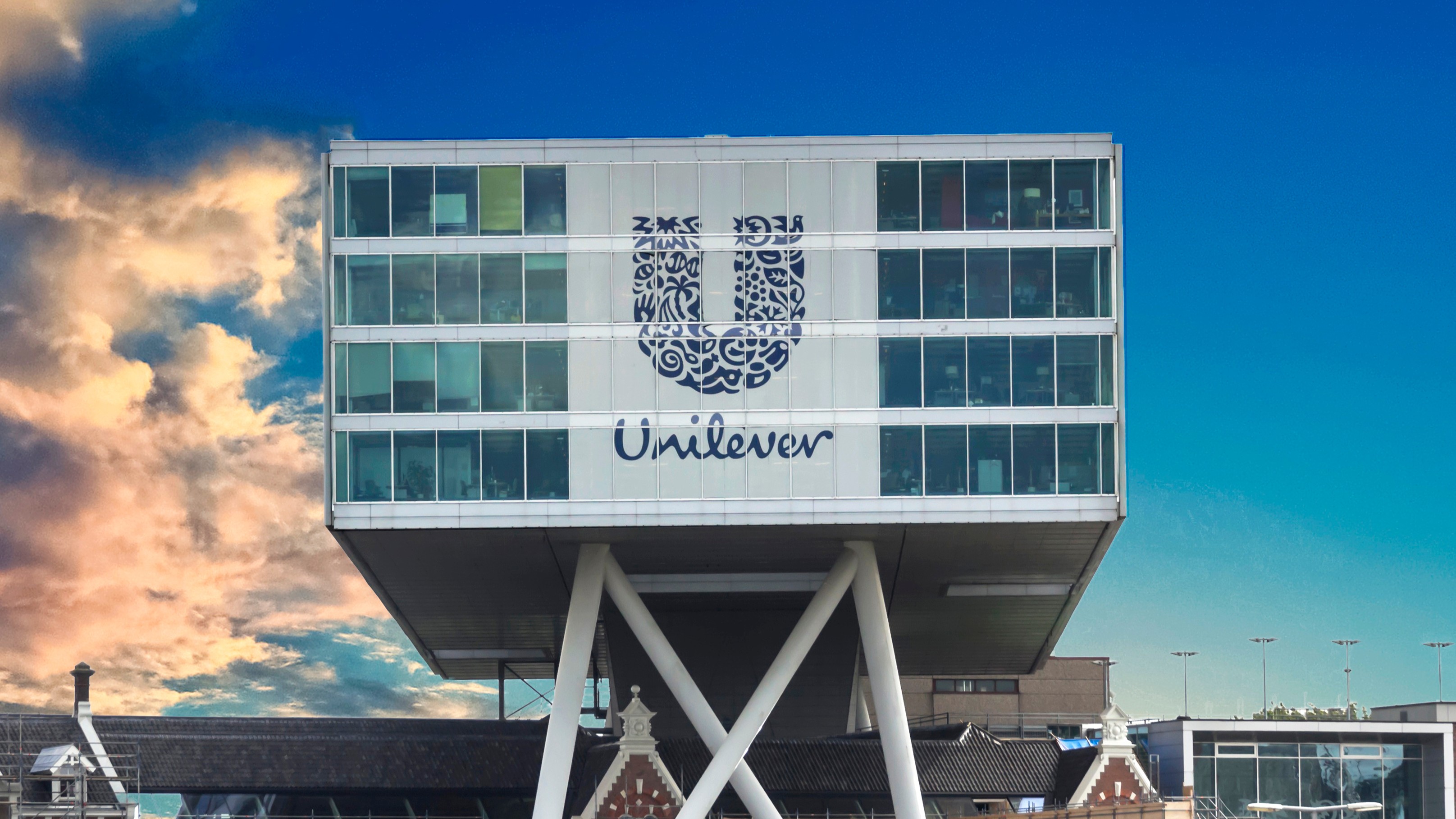 Het Rotterdamse hoofdkantoor van Unilever - foto: Shutterstock 